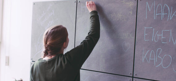 Studenten krijgen vezelcement wand 1