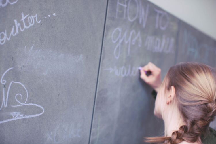 Leuvense studenten krijgen vezelcement wand